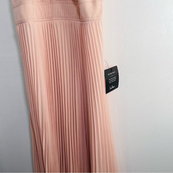 Lulu’s Ode To Romance Blush Pink Chiffon Pleated Keyhole Halter Maxi Dress Small - Picture 8 of 16